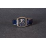 GENTLEMENS SEIKO 5 'BABY MONACO' DAY DATE WRISTWATCH CIRCA 1974, rounded blue dial with hour markers