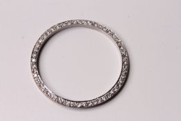 18ct white gold diamond set bezel, estimated total diamond weight 0.45ct, measures 35mm outside