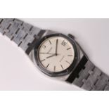 VINTAGE BULOVA 'ROYAL OAK' AUTOMATIC REFERENCE 4420101, hony comb cream dial, date aperture,