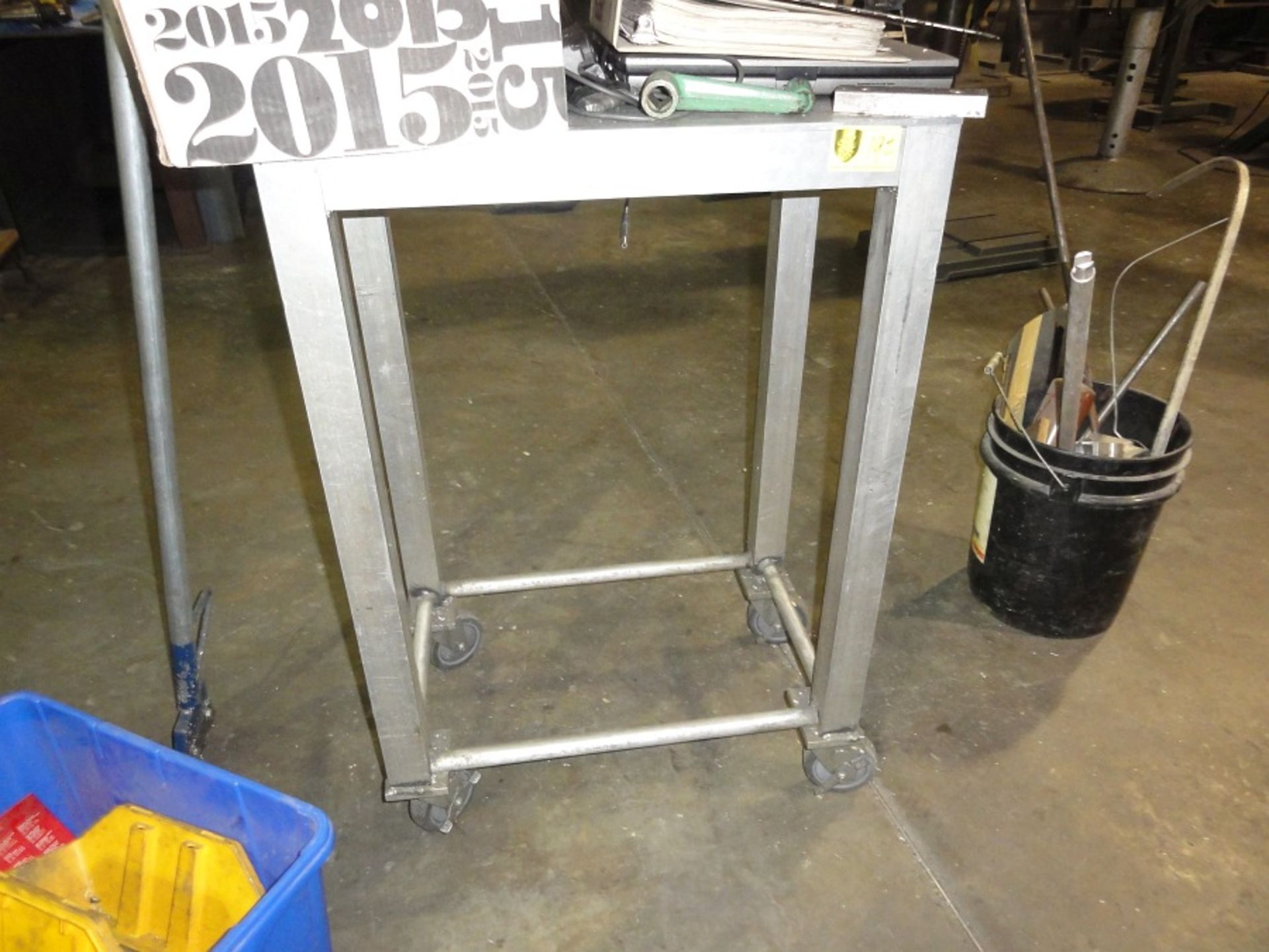 Rolling Aluminum Stand