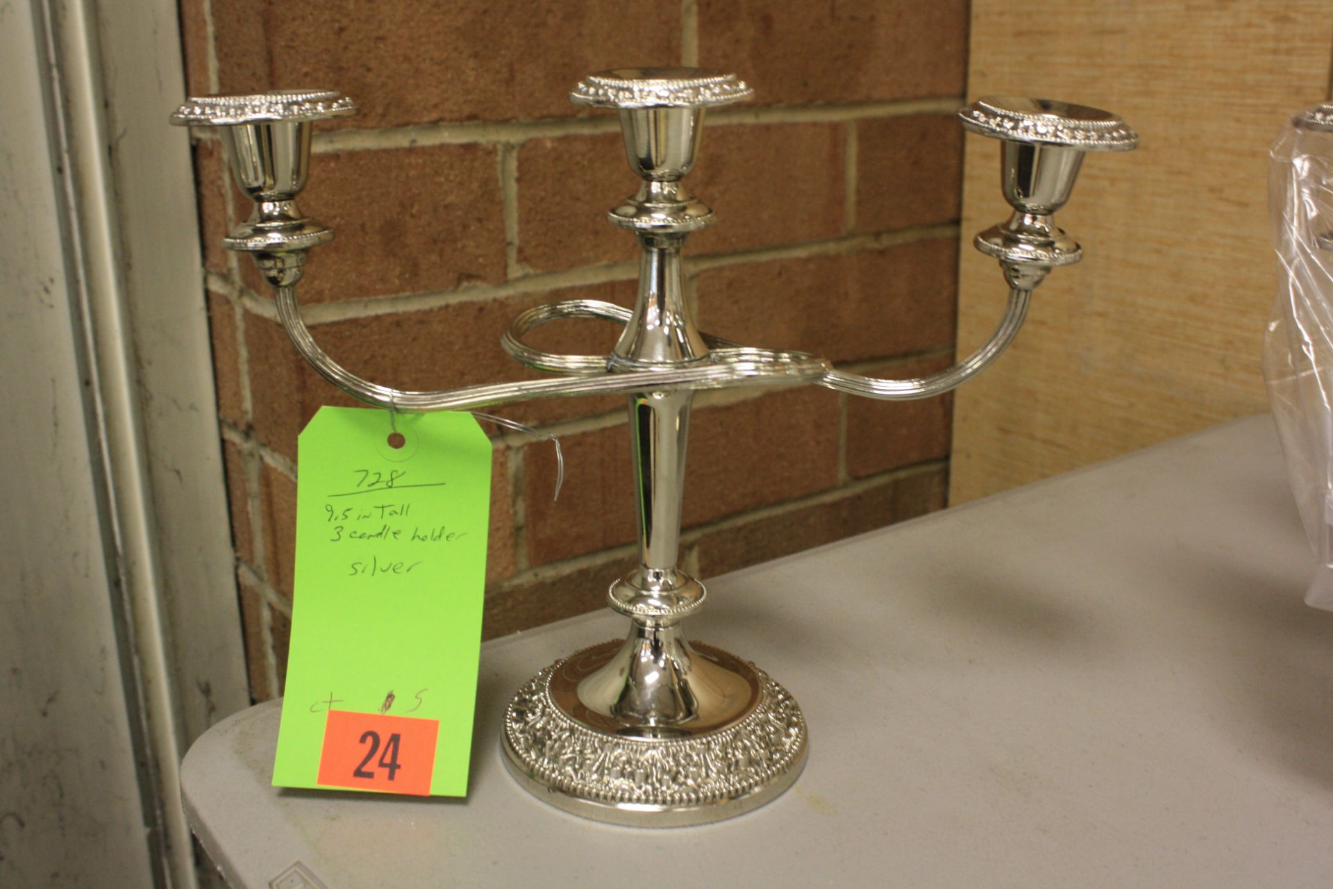 Candle holder