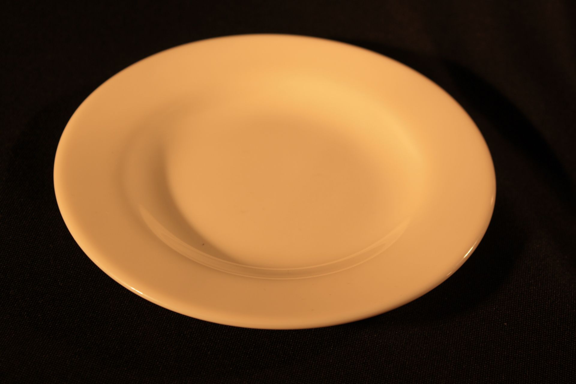 Lot of 284 Bone white bread & butter plate 6"