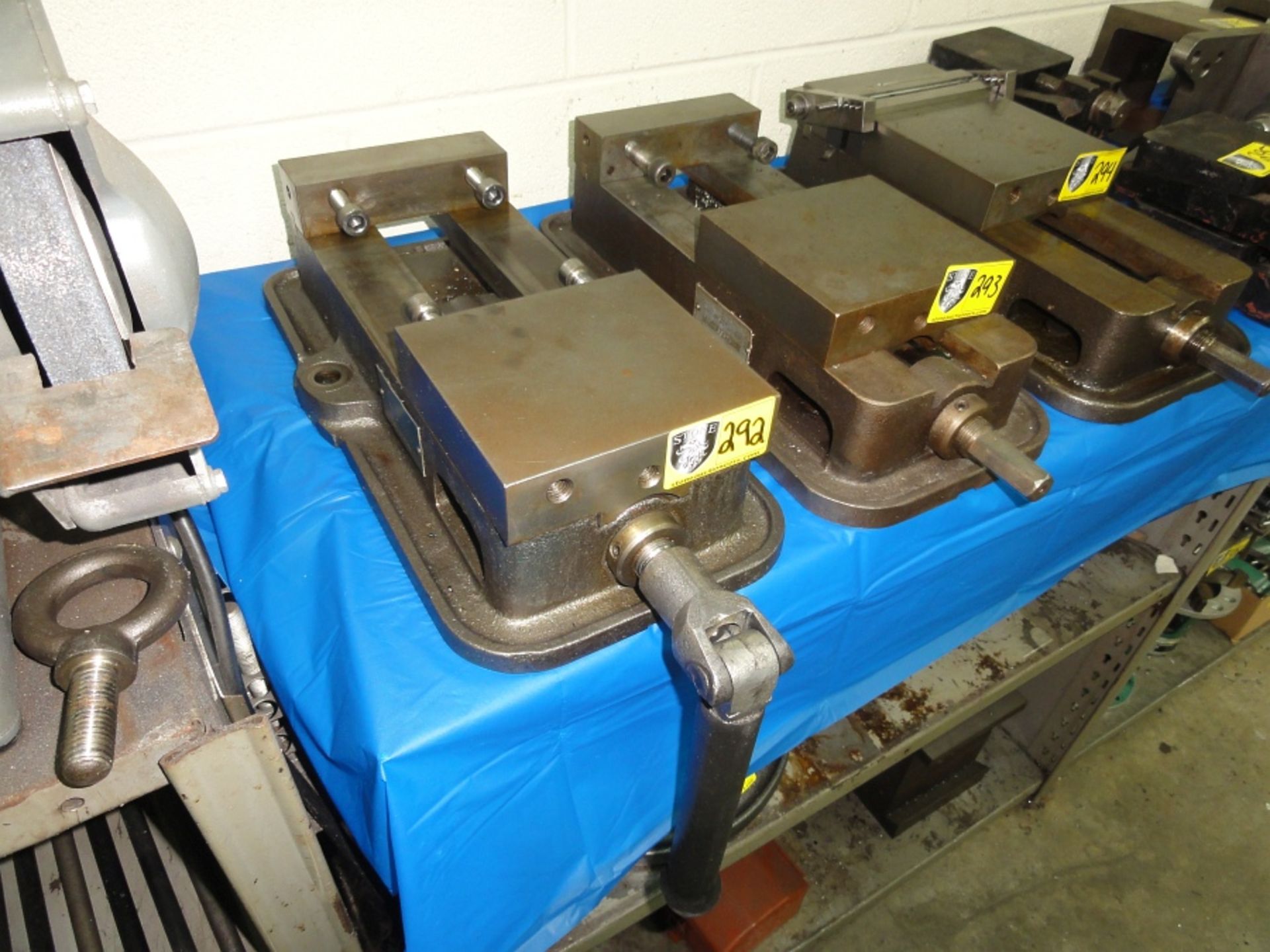 6 Machine Vise