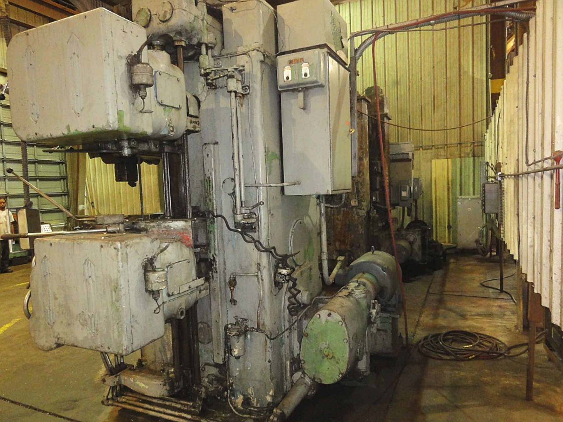 King 36" Vertical Turret Lathe, 36" 4-jaw Table, - Image 3 of 3