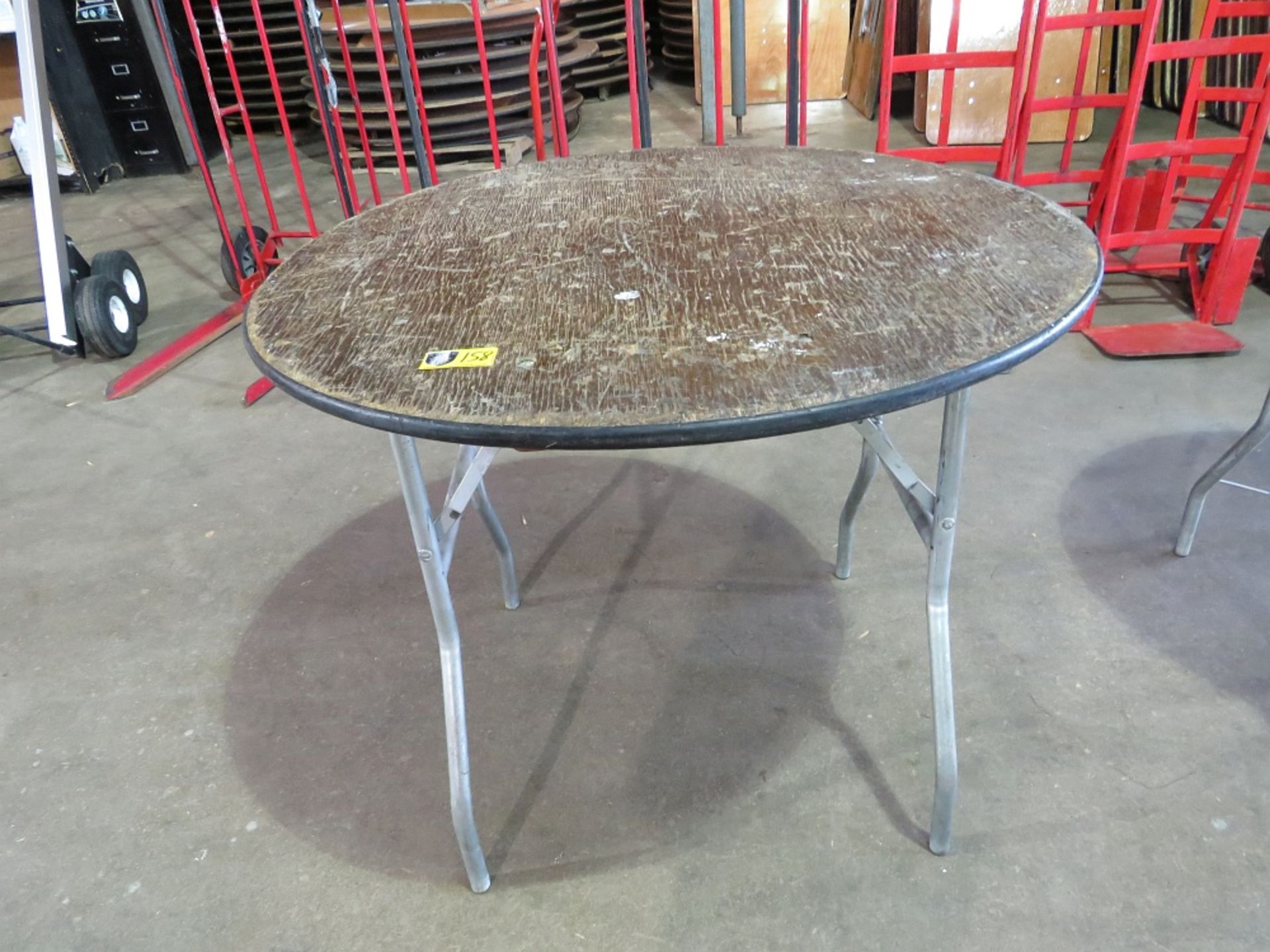 TABLE 36" ROUND