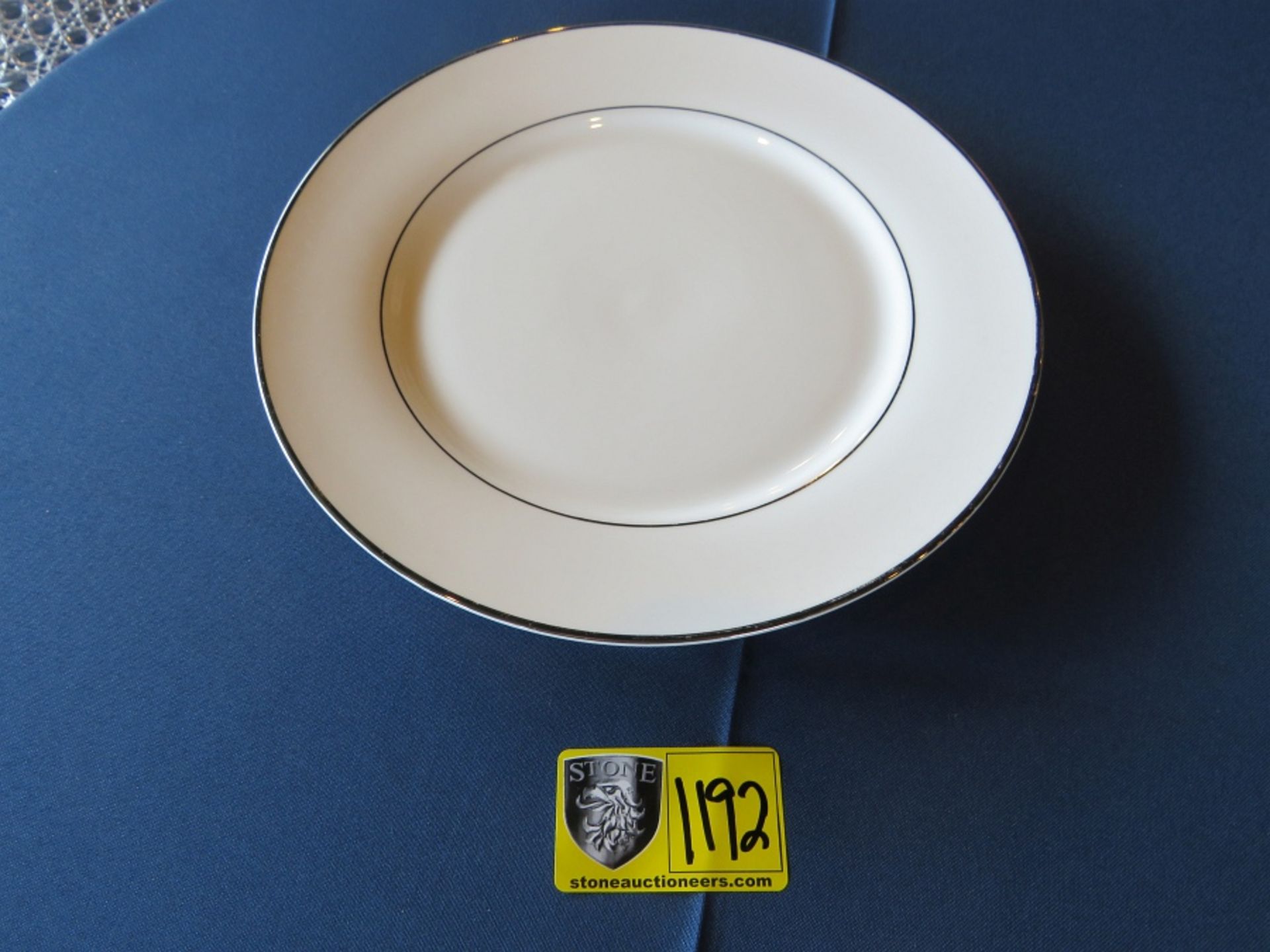 PARIAN DINNER PLATE (10")