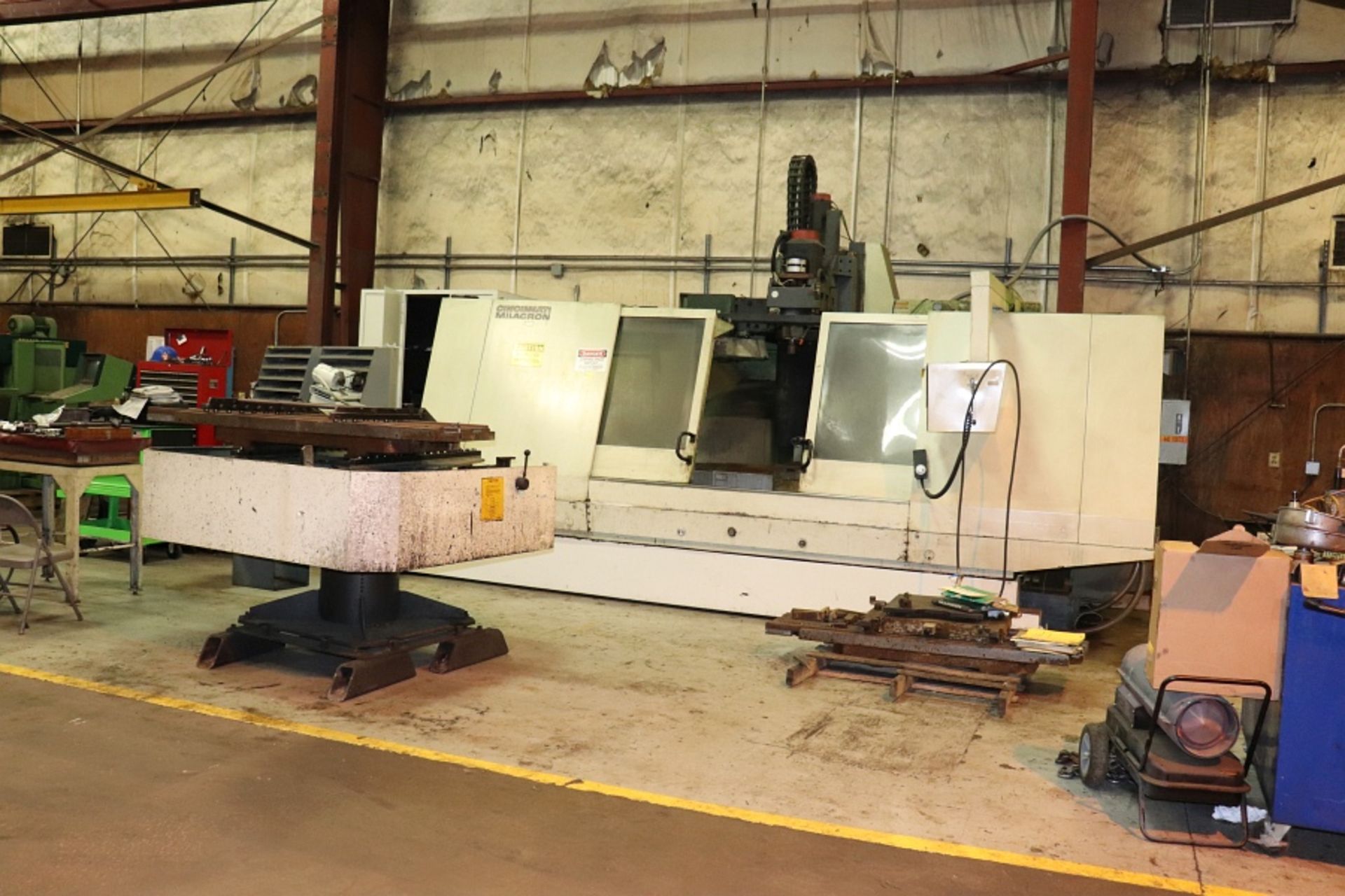 Cincinnati Sabre 2000 CNC Vertical Mill, 84" x 30" Table, 3700 lb. Load Cap., X=80", Y=30", Z=32",