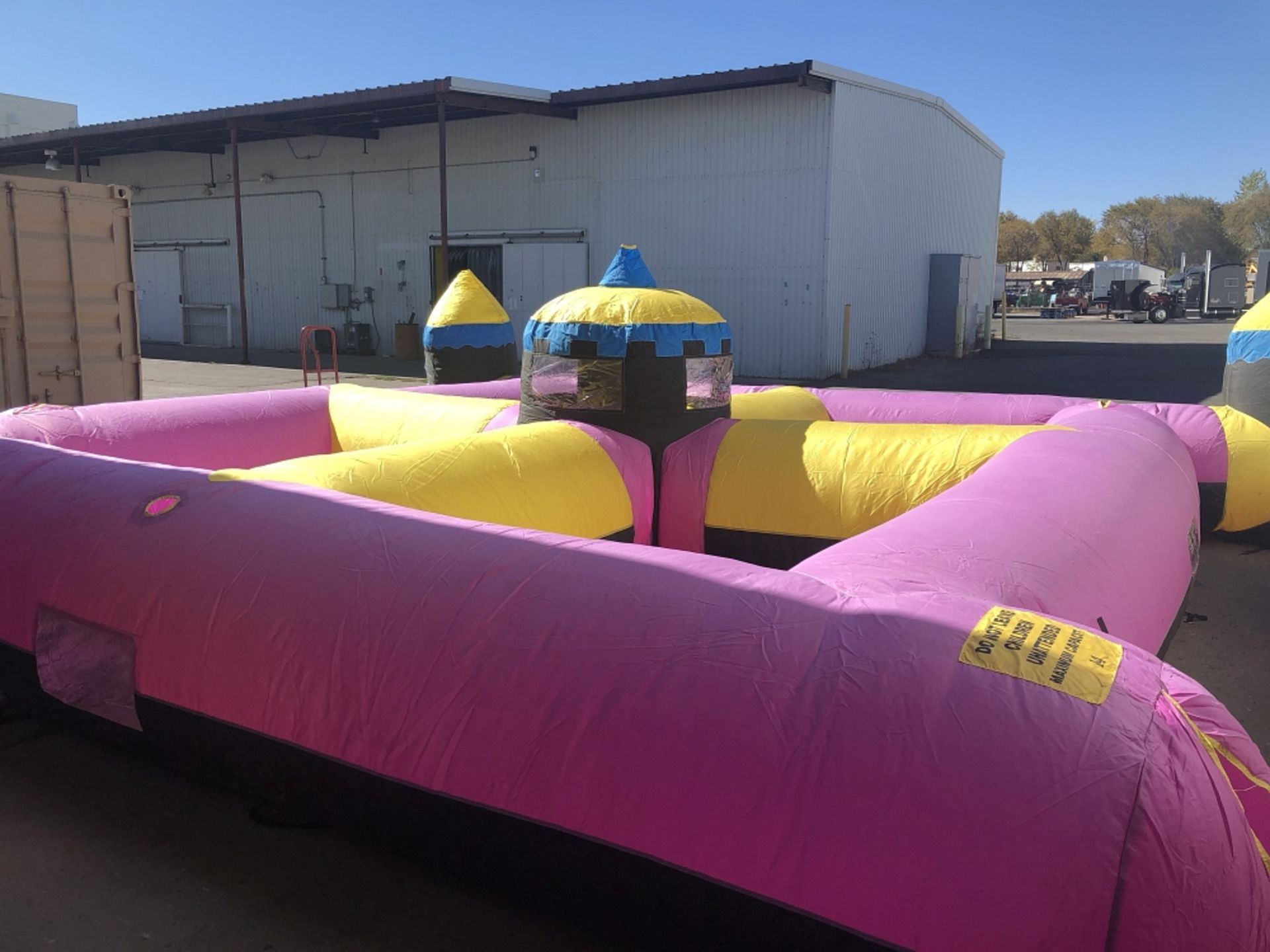 Inflatable Maze, 25' w/ Blower