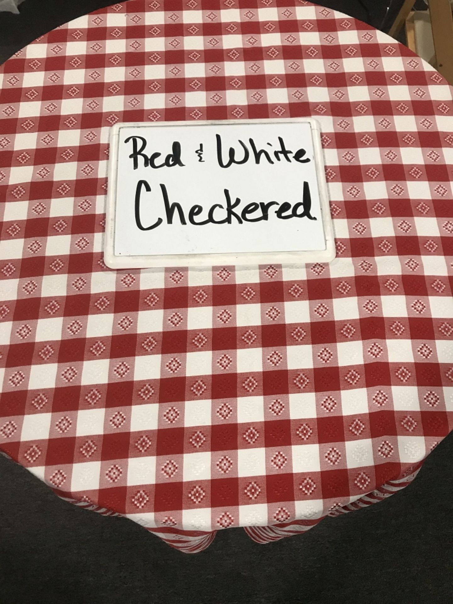 90" Round Red & White Checkered Umbrella Tablecloths