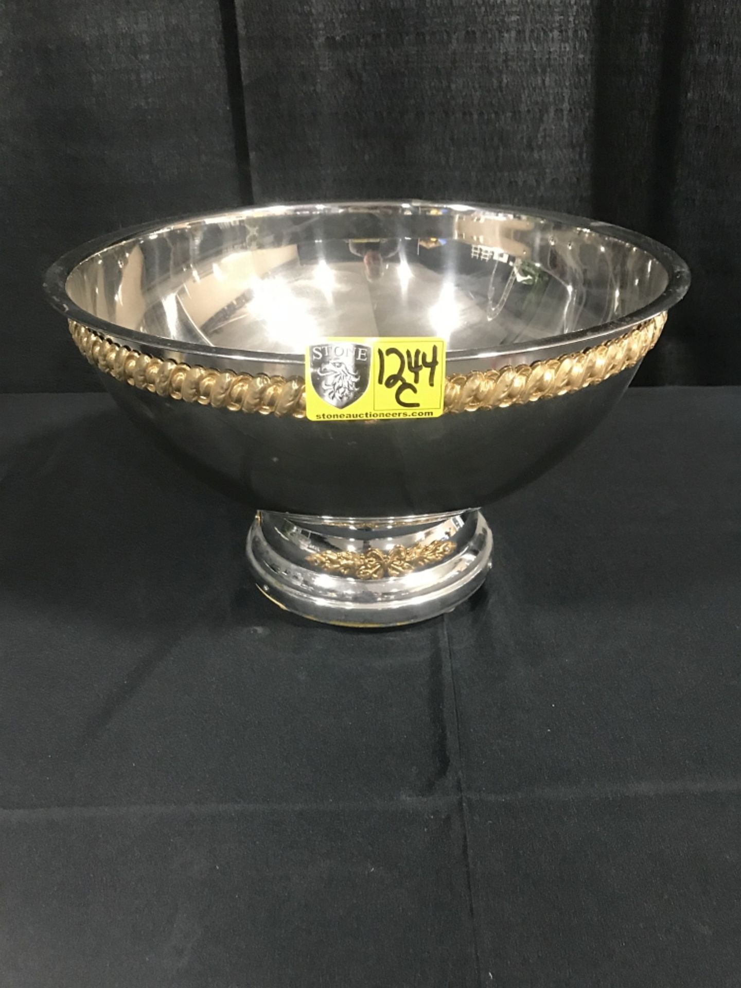 Stainless Steel Salad/Punch Bowl 3 Gallon w/ Gold Trim