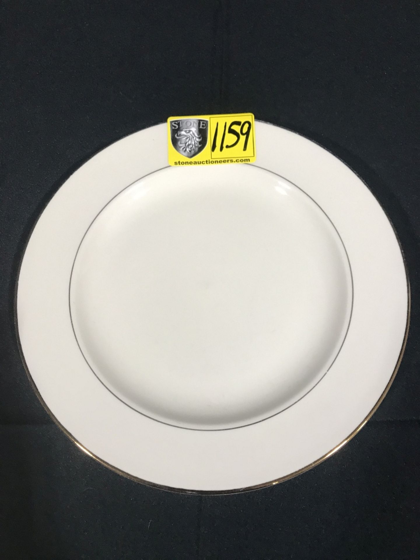 Ivory Porcelain W/ Gold Band Dinner Plate 10"