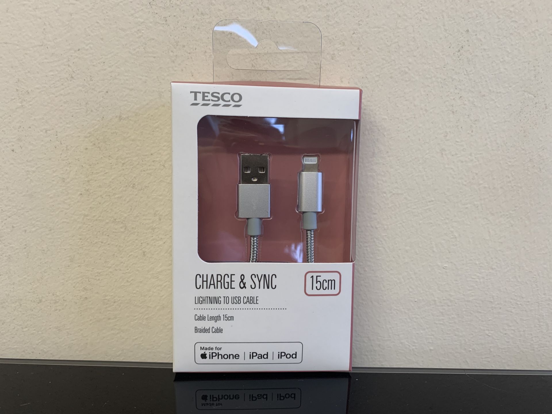 40 X 15CM CHARGE AND SYNC LIGHTNING TO USB CABLES FOR IPHONE 11 IN 1 BOX