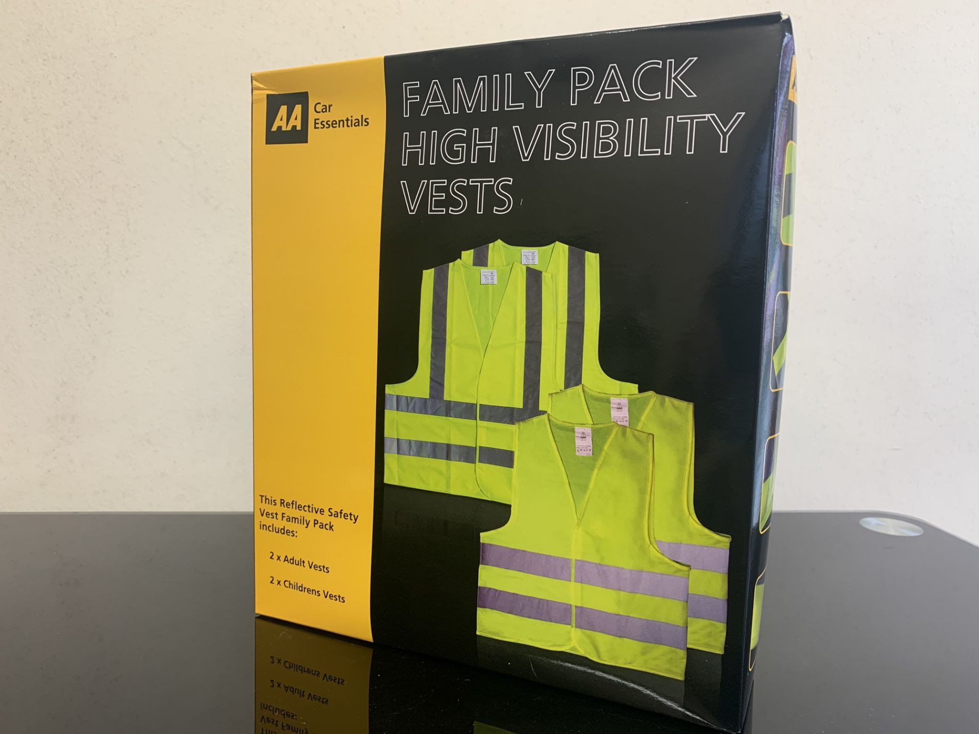28 X AA CAR ESSENTIALS FAMILY PACK HIGH VISIBILITY VESTS IN 7 BOXES