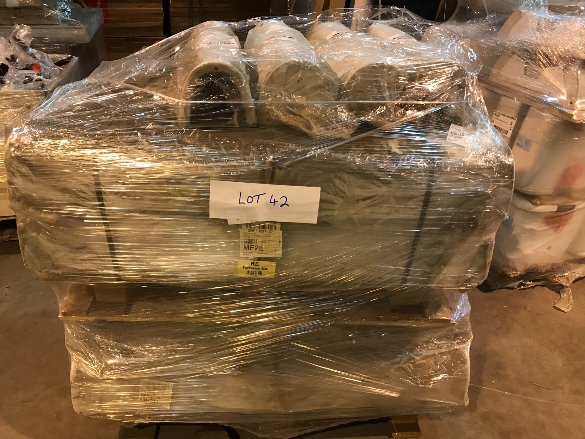 PALLET CONTAINING 40 X NABIS TRANQUIL PEDESTALS ( PLEASE NOTE PICK UP FOR THESE ITEMS IS AT HOLME