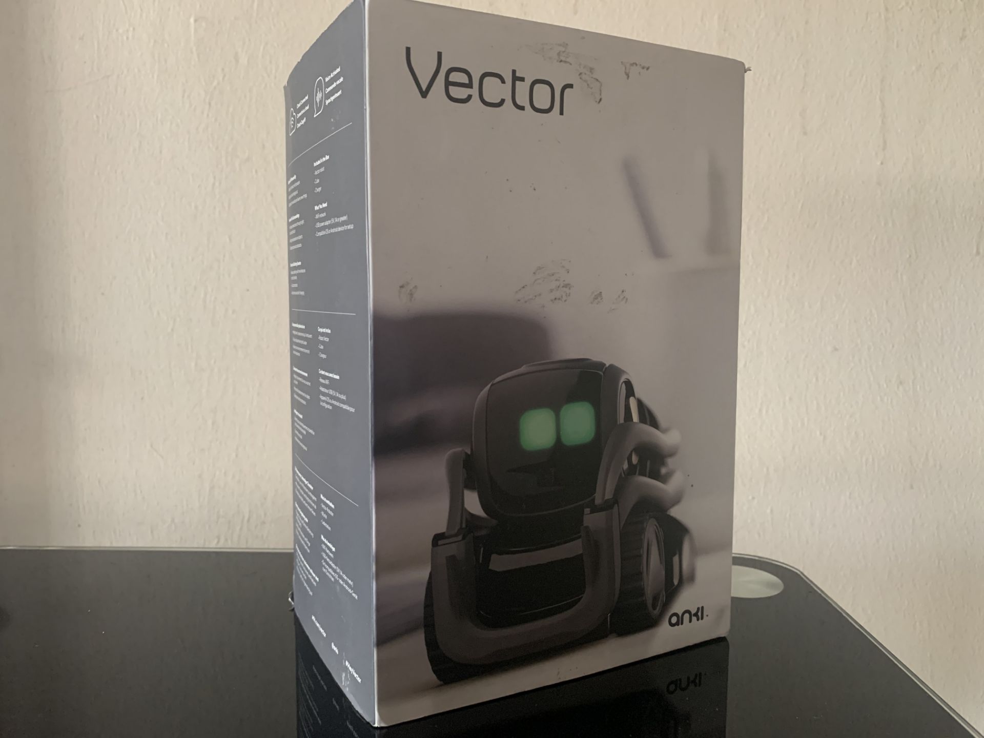 ANKI VECTOR HOME ROBOT ( PLEASE NOTE BOXES ARE DAMAGED )
