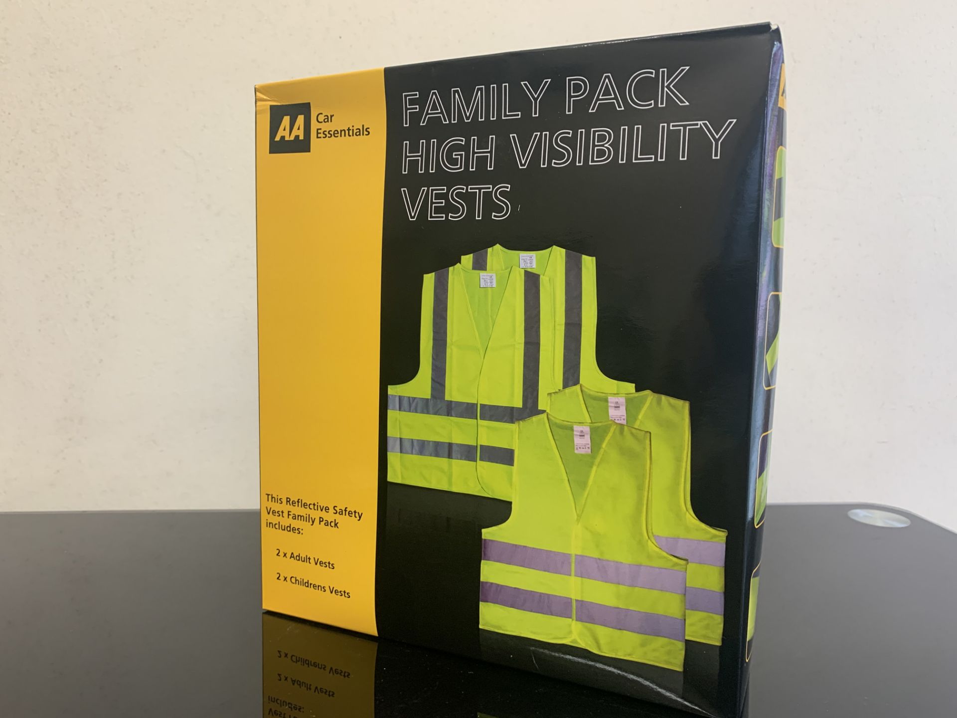 28 X AA CAR ESSENTIALS FAMILY PACK HIGH VISIBILITY VESTS IN 7 BOXES