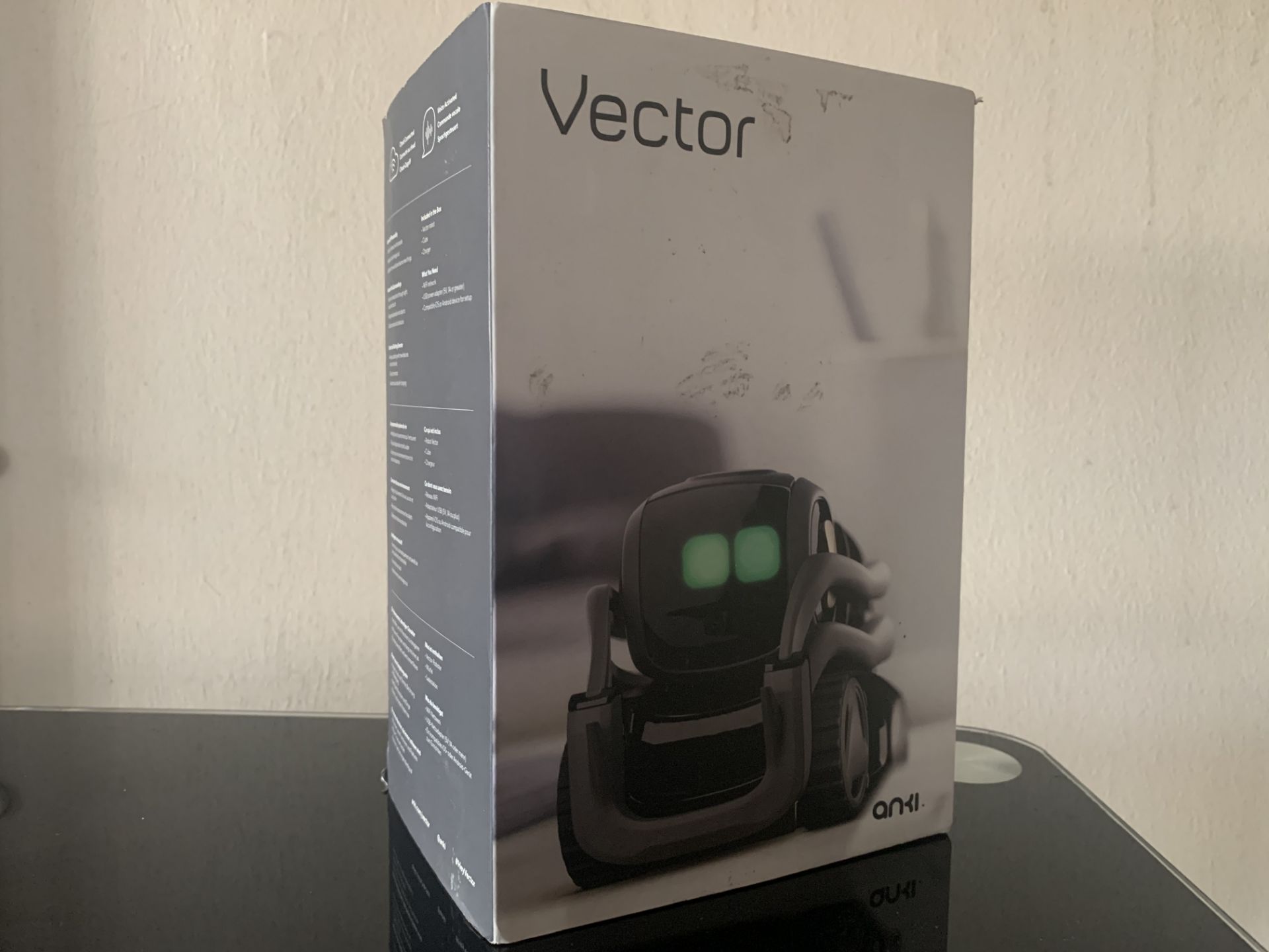 ANKI VECTOR HOME ROBOT ( PLEASE NOTE BOXES ARE DAMAGED )