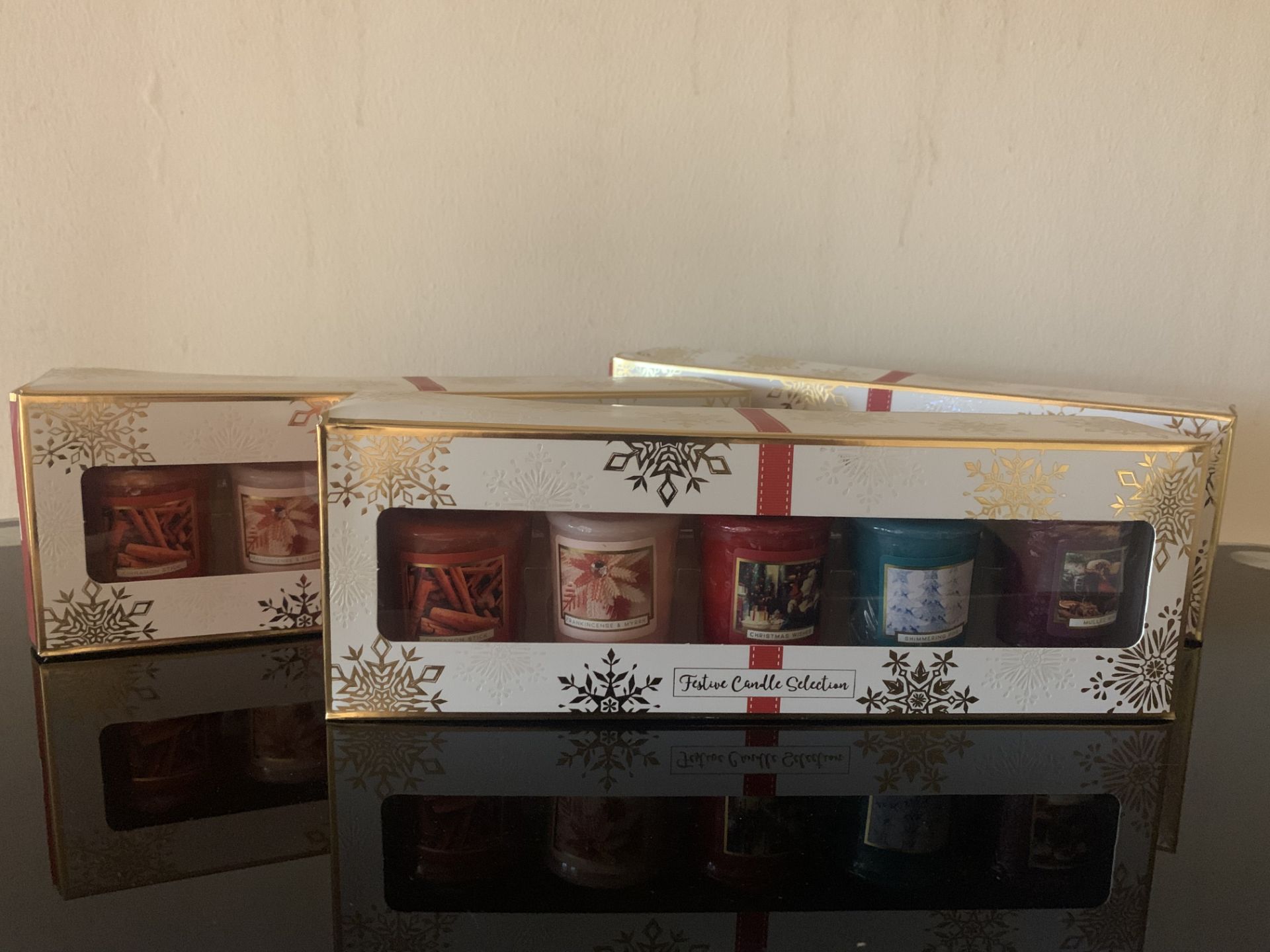 10 X BRAND NEW FESTIVE VOTIVE 5 PIECE CANDLE SETS