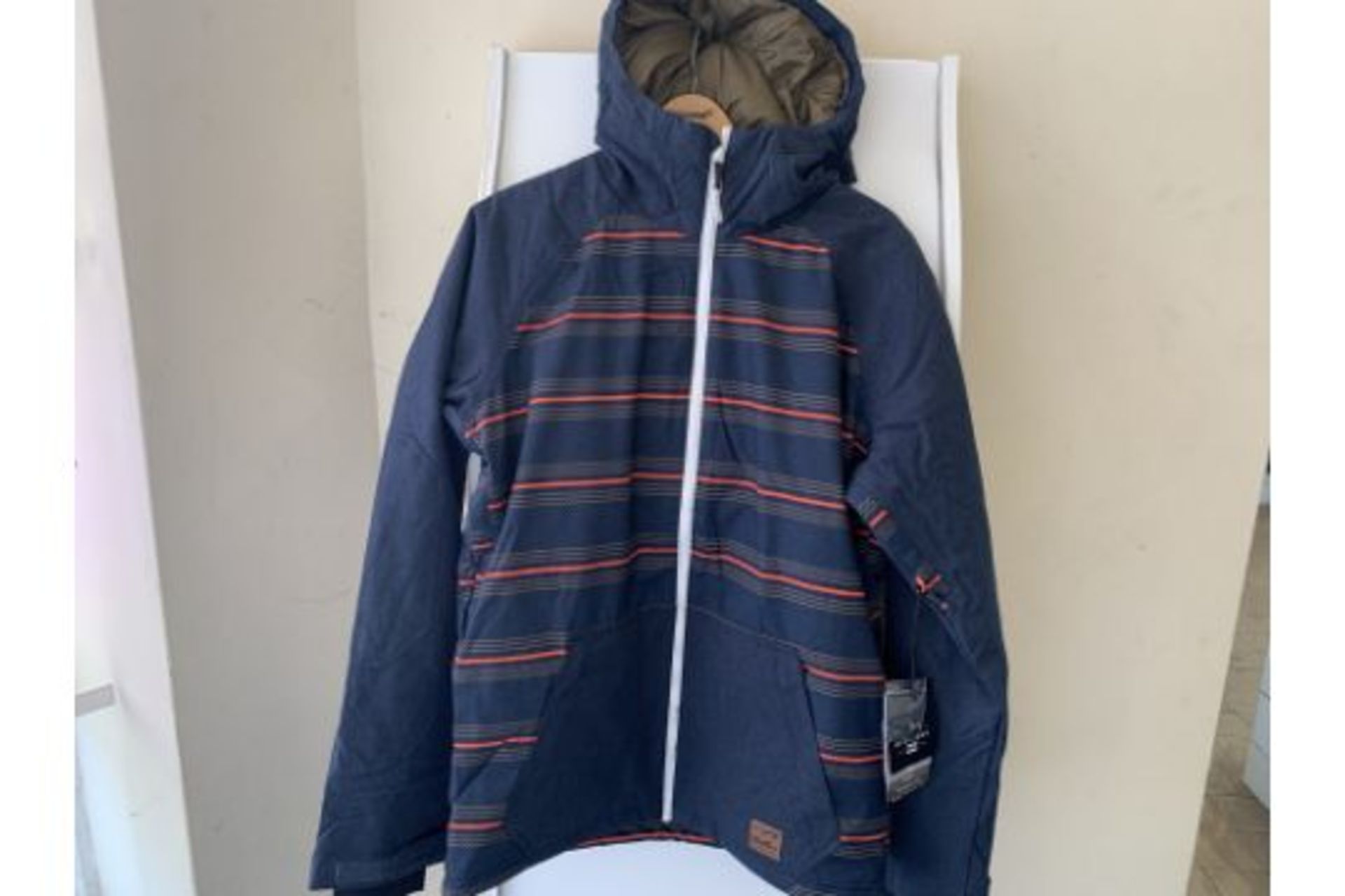 BRAND NEW BILLABONG ALL DAY JACKET SIZE SMALL RRP £155.00