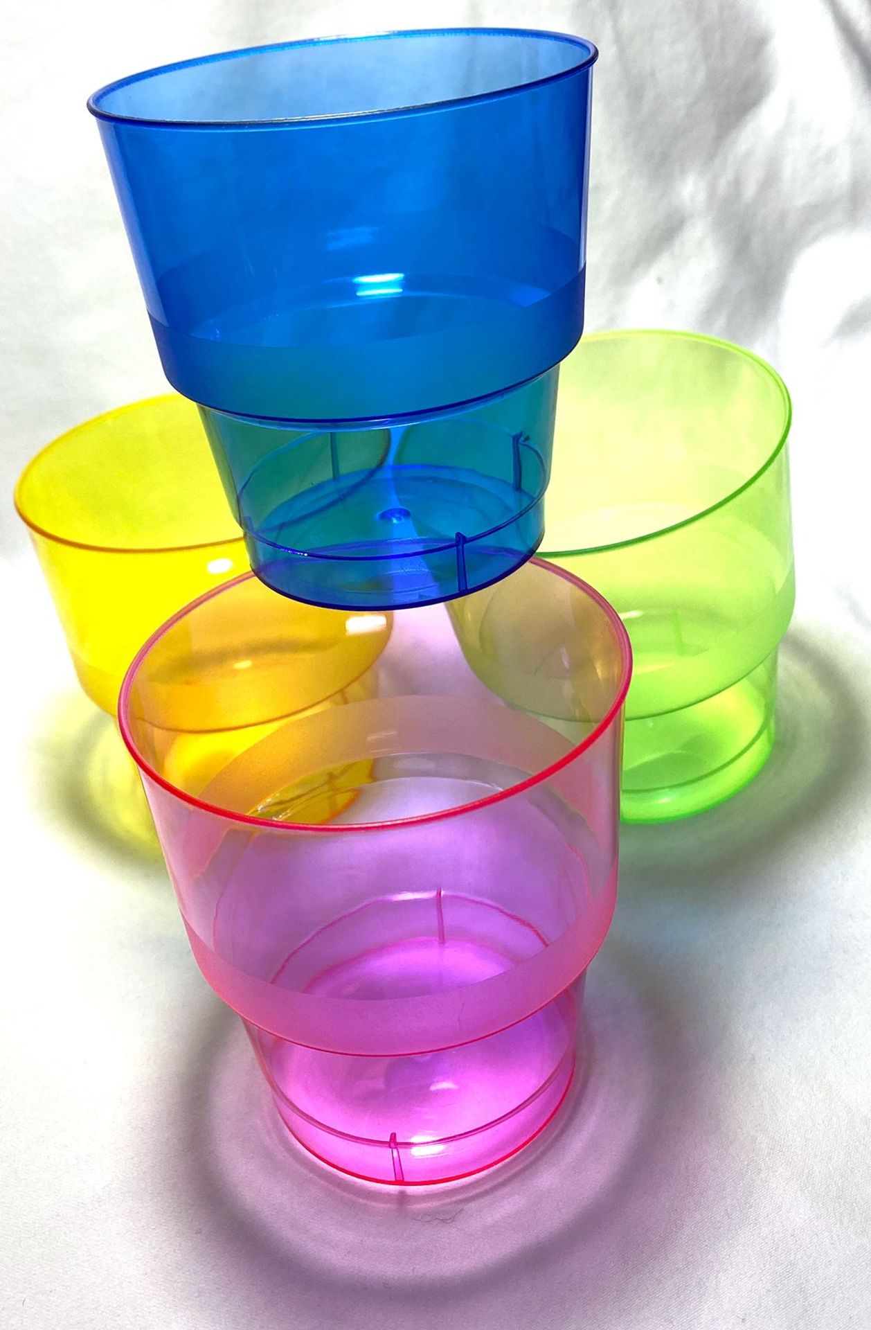 4000 X 8.25oz RAINBOW COLOURED PLASTIC TUMBLERS IN 5 BOXES ( PLEASE NOTE PRODUCT LOCATION