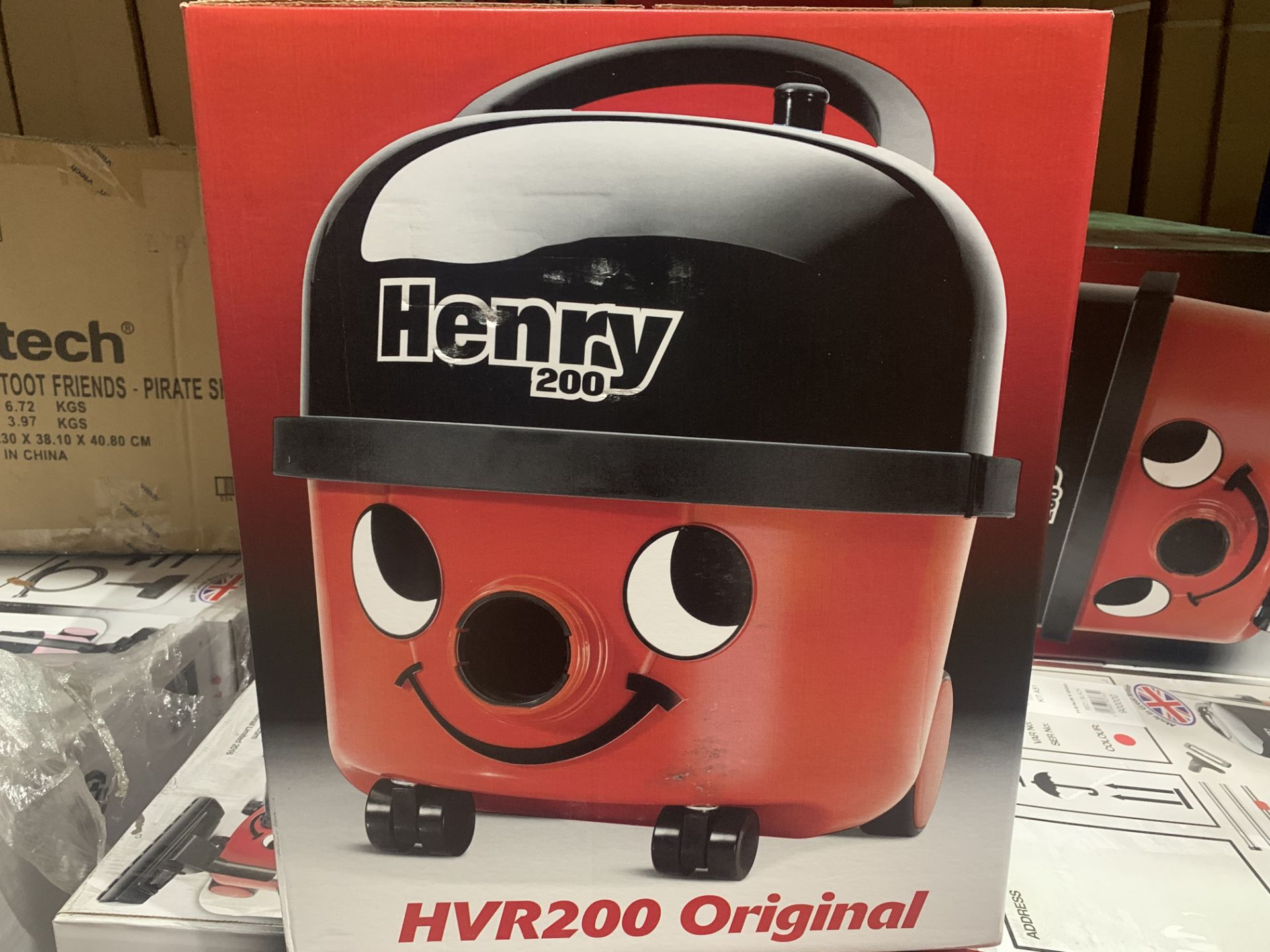 BRAND NEW HENRY 200 HVR200 ORIGINAL HOOVER