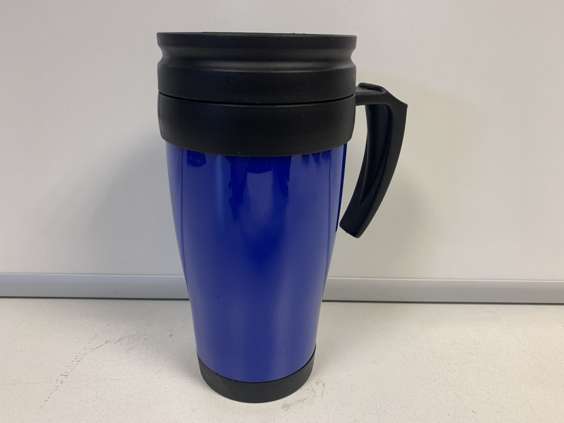 36 X BRAND NEW BLUE TRAVEL MUGS