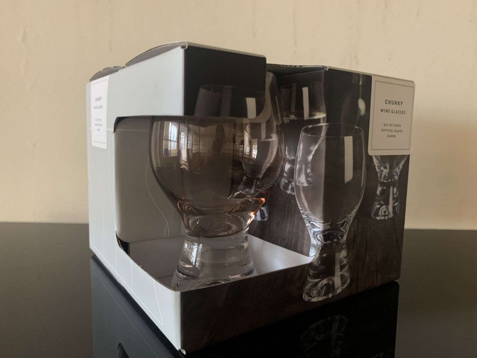 2 X BRAND NEW BOXES OF 4 CRYSTAL GLASS CHUNKY WINE GLASSES RRP £25 EACH ( 340ML )