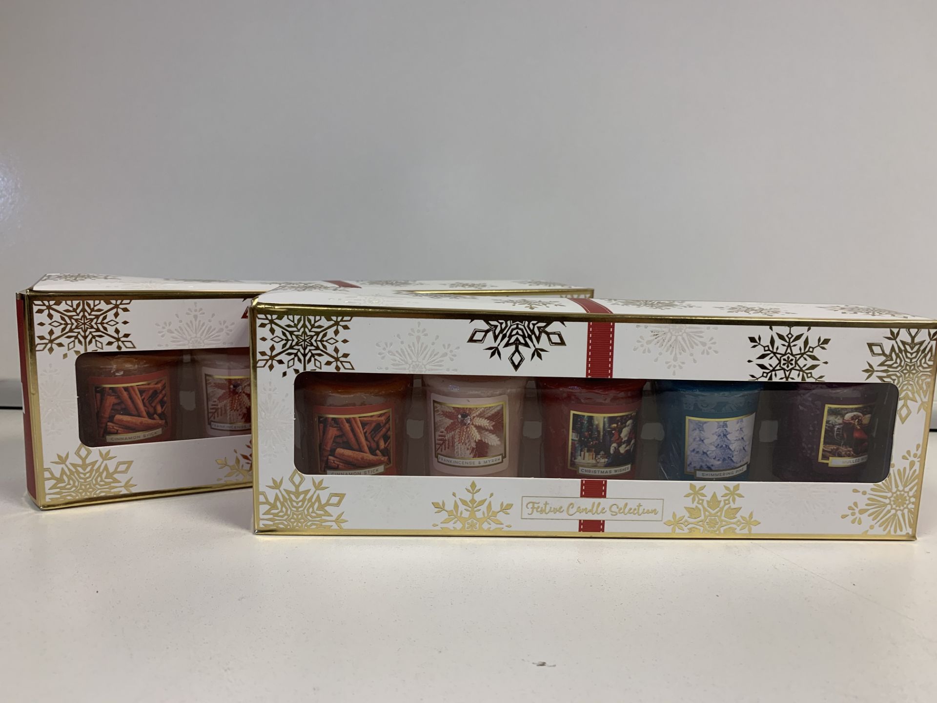 5 X BRAND NEW FESTIVE VOTIVE 5 PIECE CANDLE SETS