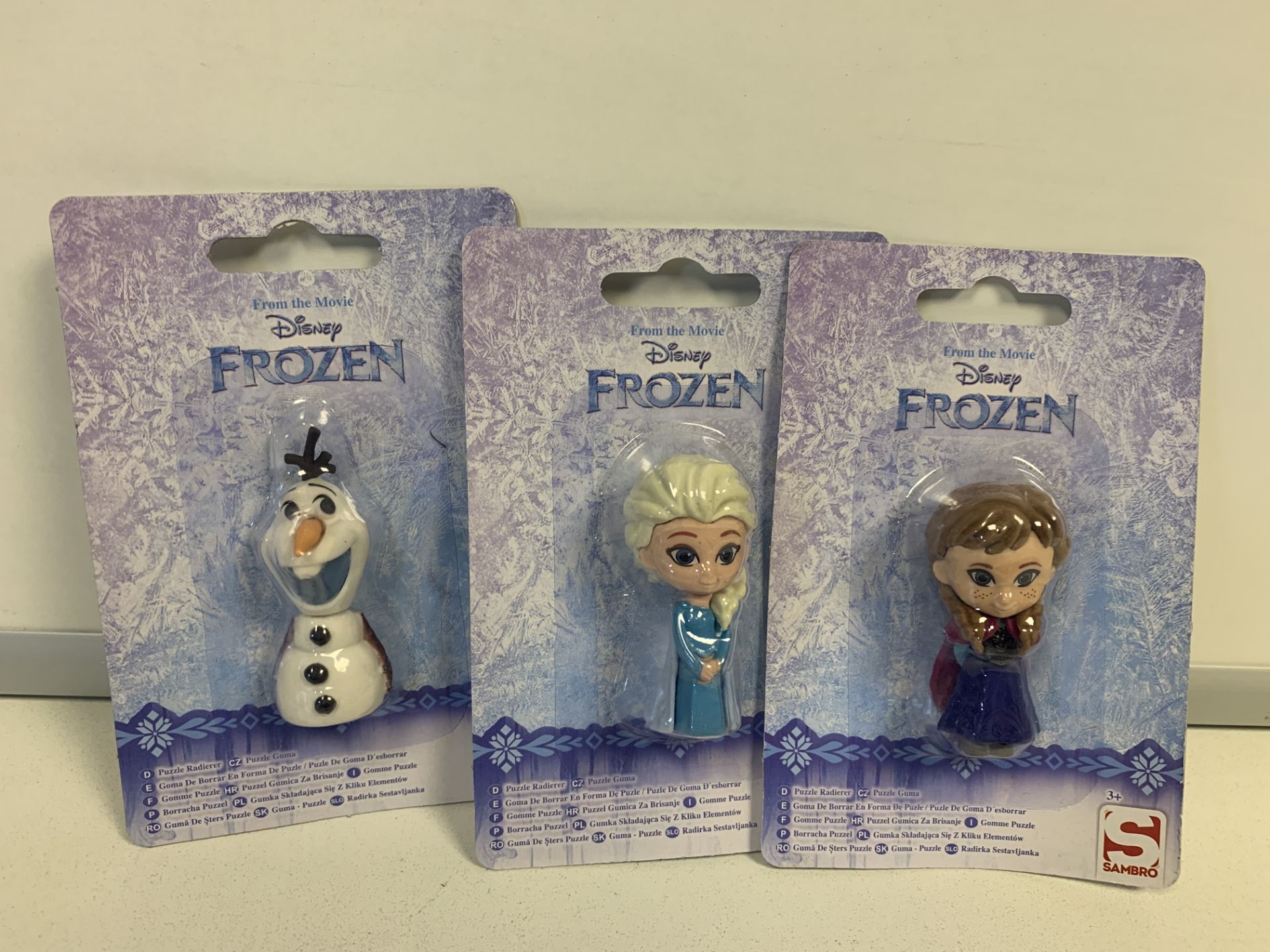 280 X VARIOUS DISNEY FROZEN ERASERS IN 1 BOX