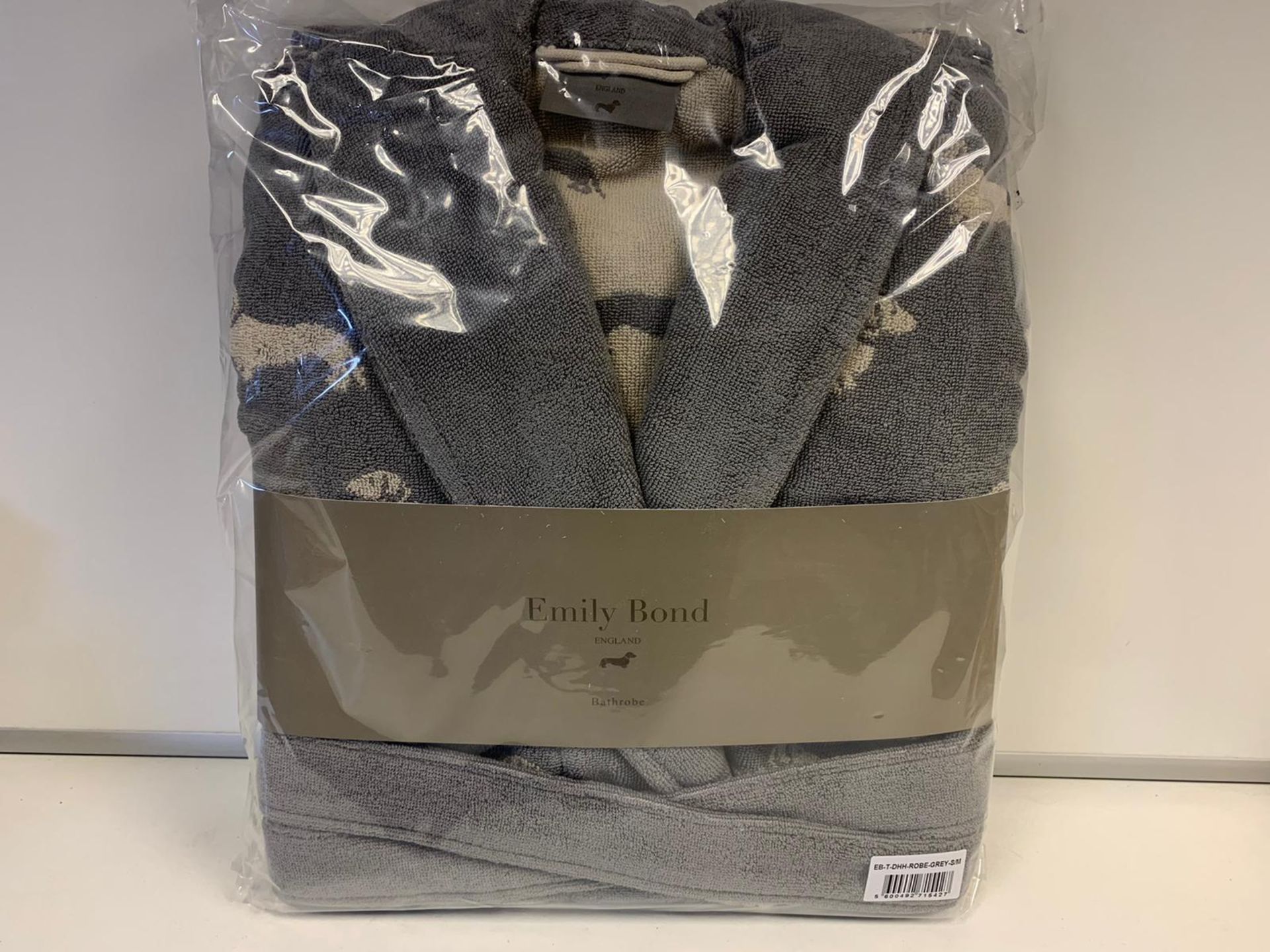 4 X BRAND NEW EMILY BOND GREY COLOURED BATH ROBES SIZE SMALL - MEDIUM WITH DACHSHUND DETAIL