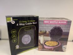 LOT CONTAINING MINI WAFFLE MAKER AND 13 AMP 15 METER 4 WAY CABLE REEL