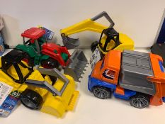 (NO VAT) 6 X BRAND NEW ASSORTED LUNA TRUCKS