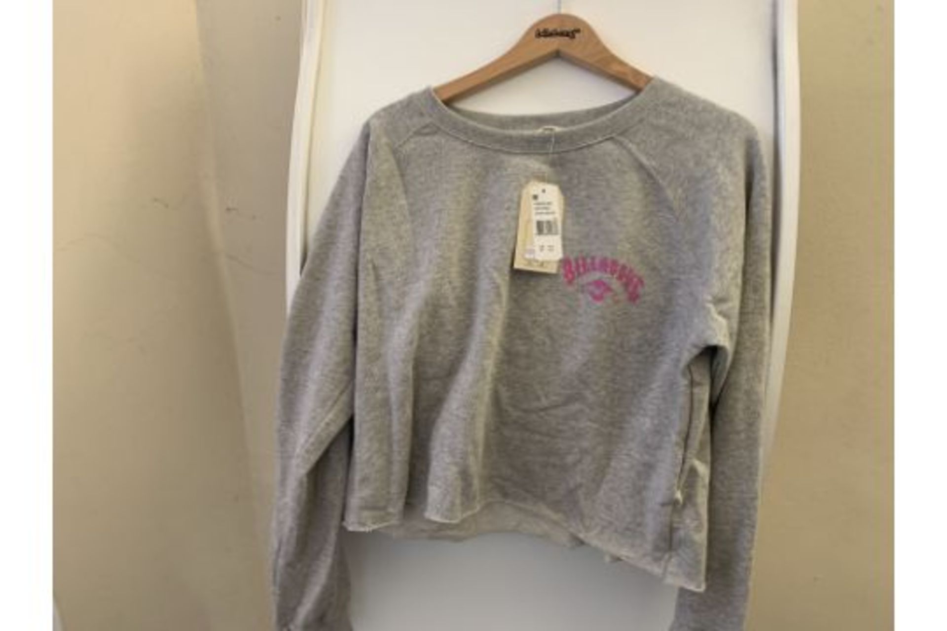 8 X BRAND NEW BILLABONG CROP CREW ASH HEATHER JUMPERS IN VARIOS SIZES RRP £344