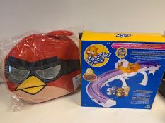 (NO VAT) 6 X BRAND NEW ANGRY BIRD GO FAST EMBROIDED CUSIONS AND 5 X ZHU ZHU PETS SETS