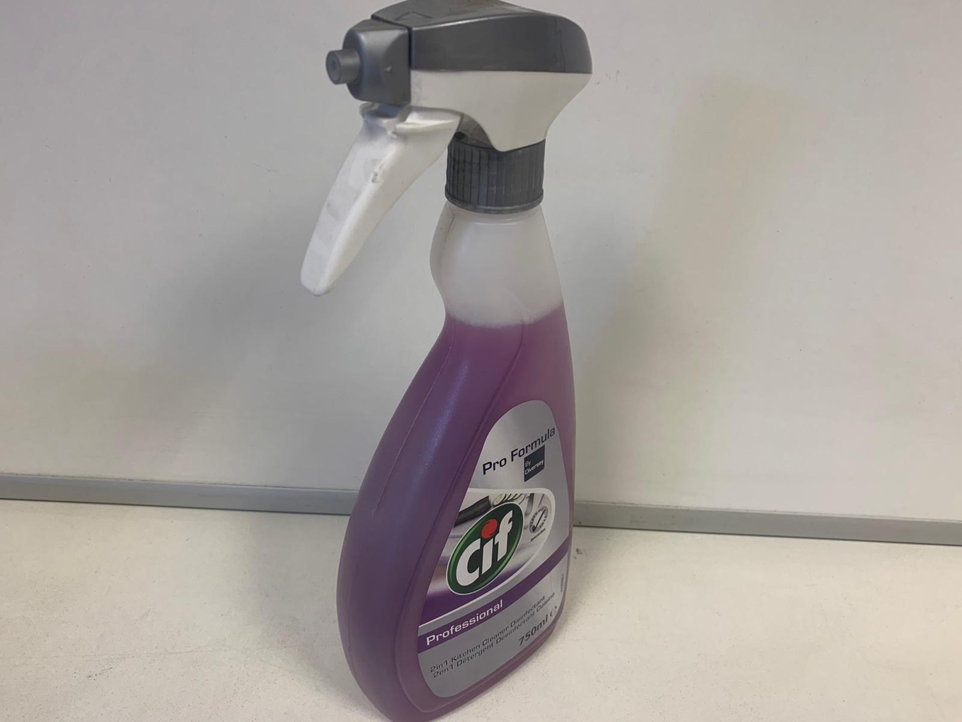 60 x NEW CIF PRO FORMULA PROFESSIONAL 2 IN 1 KITCHEN CLEANER DISENFECTANT