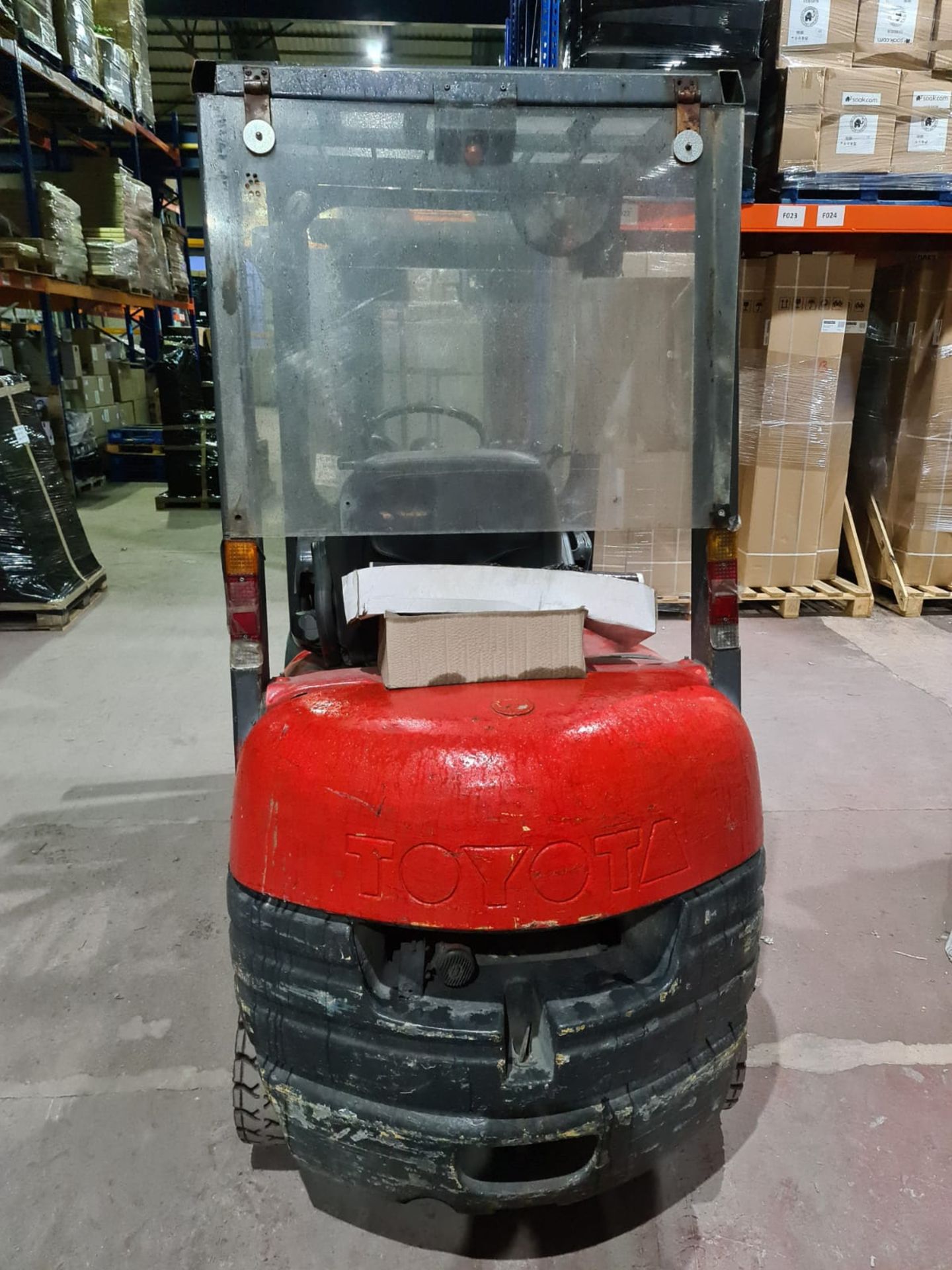 TOYOTA TRIPLE MAST CONTAINER SPEC DIESEL FORK LIFT TRUCK - Image 4 of 6