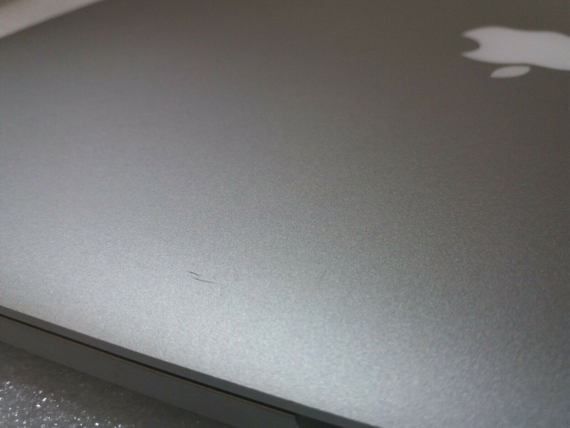 APPLE MACBOOK PRO A1502, 13.3", 2.6GHZ, i5 PROCESSOR, 8GB RAM, 251GB SSD, (DELIVERY ONLY AT £10 PLUS - Image 5 of 5