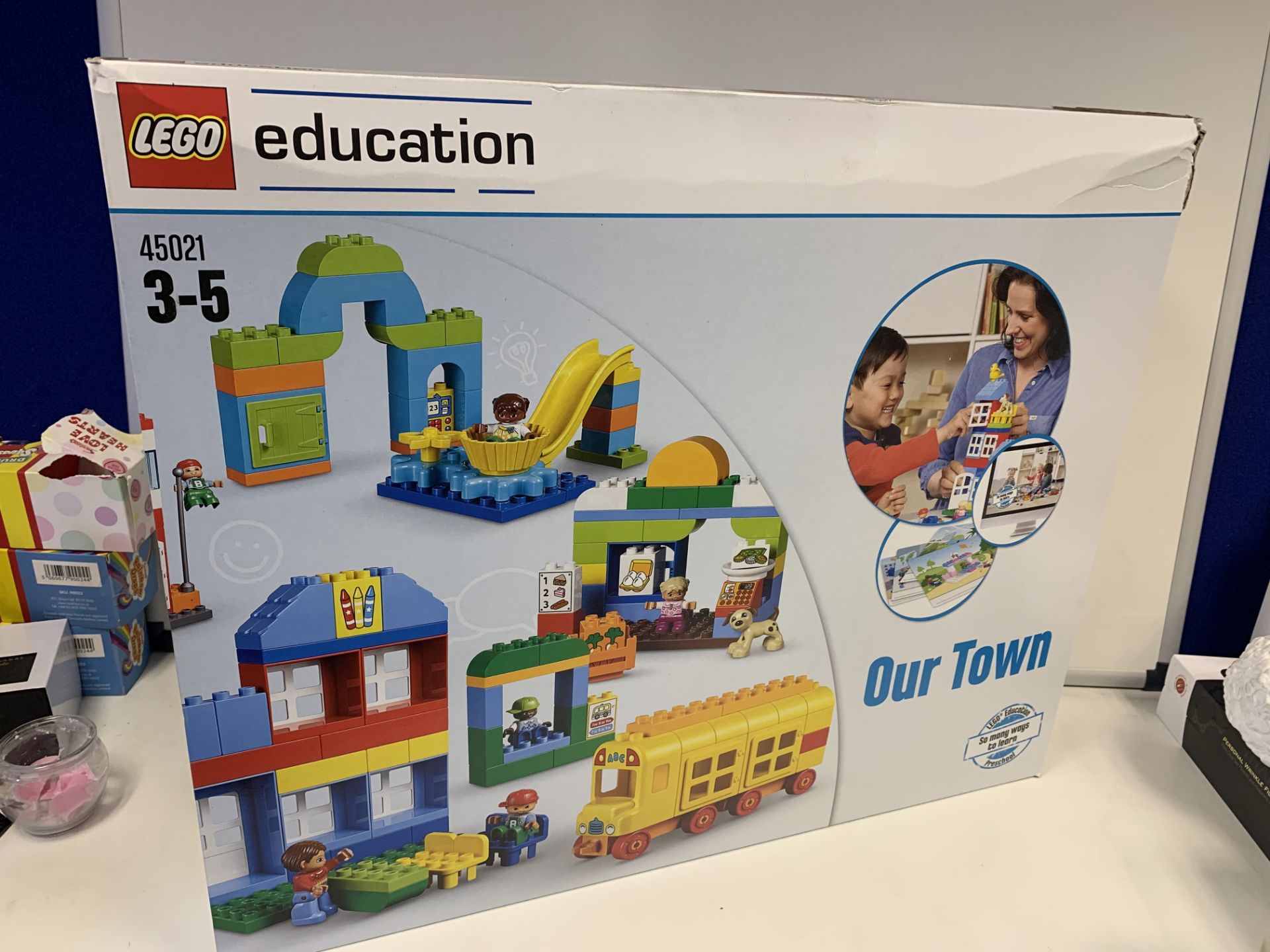 BRAND NEW LEGO EDUCATIONAL OUR TOWN SET