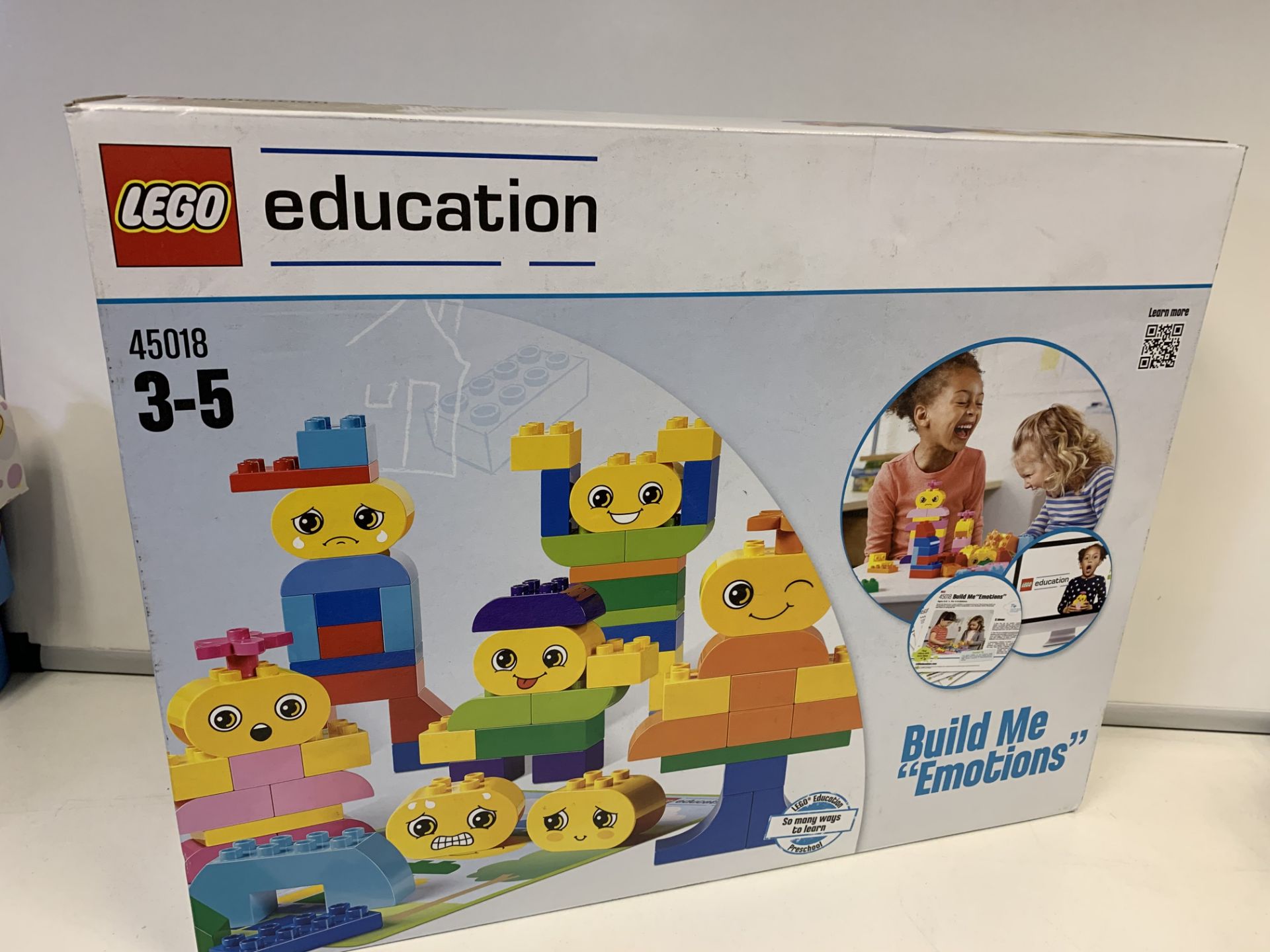 BRAND NEW LEGO EDUCATIONAL BUILD ME EMOTIONS SET