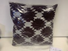 5 X BRAND NEW THE JAY ST BLOCK PRINT COMPANY LINDEN DEC PILLOWS RRP £40 EACH