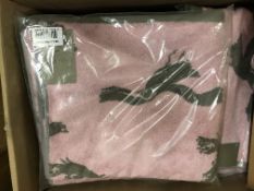 2 X BRAND NEW EMILY BOND PINK BATH TOWEL WITH SEA GULL DETAIL SIZE 70 X 125 CM