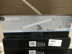 2 X SMARTWARES LED BATHROOM LIGHT