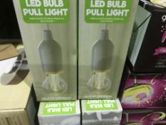 6 X LED BULB PULL LIGHTS
