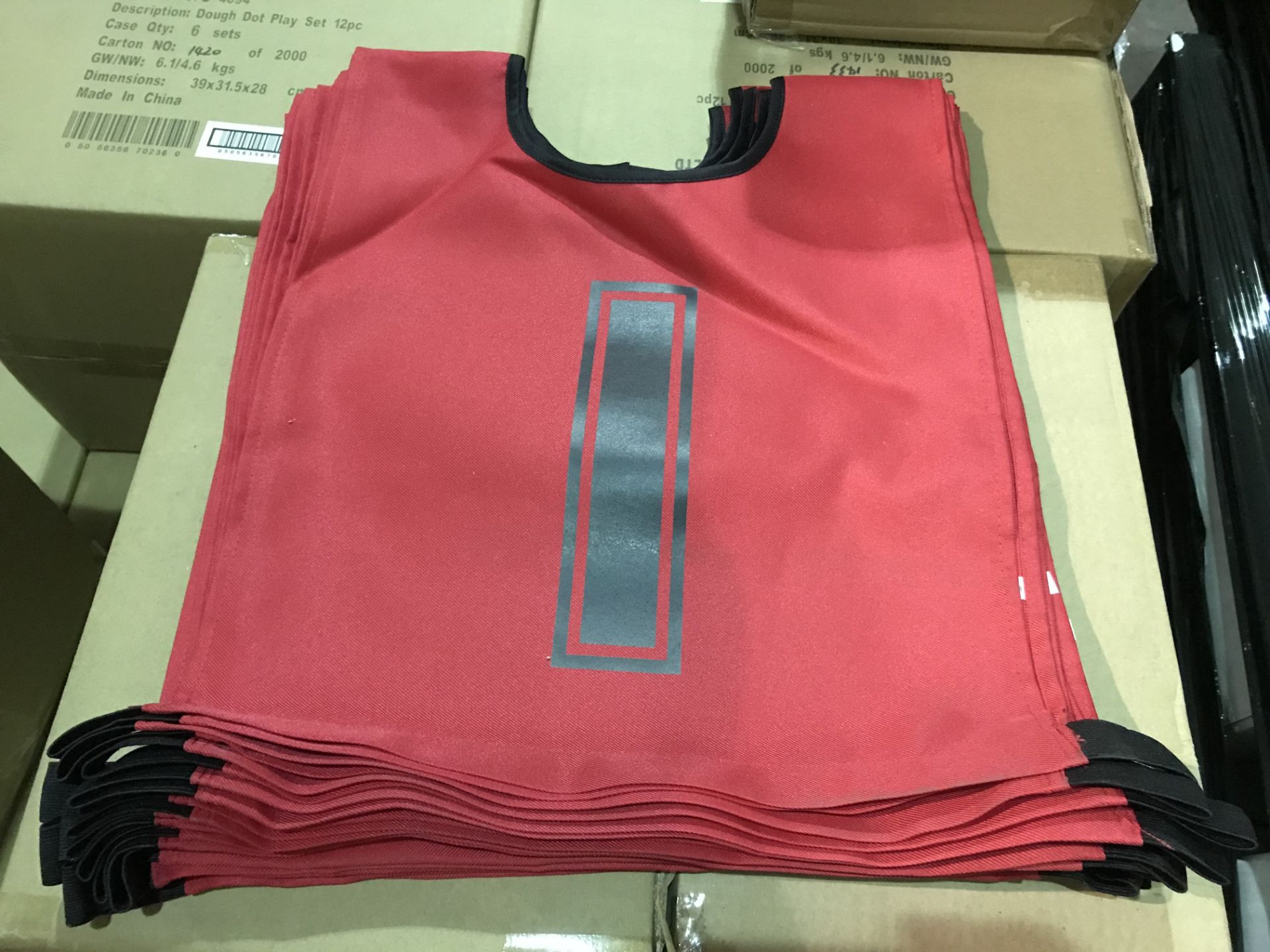 15 X SPORTS TRAINING BIBS SIZE MEDIUM