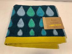 30 X BRAND NEW BOXED DONNA WILSON RAIN DROPS MULTI GREEN HAND TOWELS 50 X 90CM RRP £14 EACH