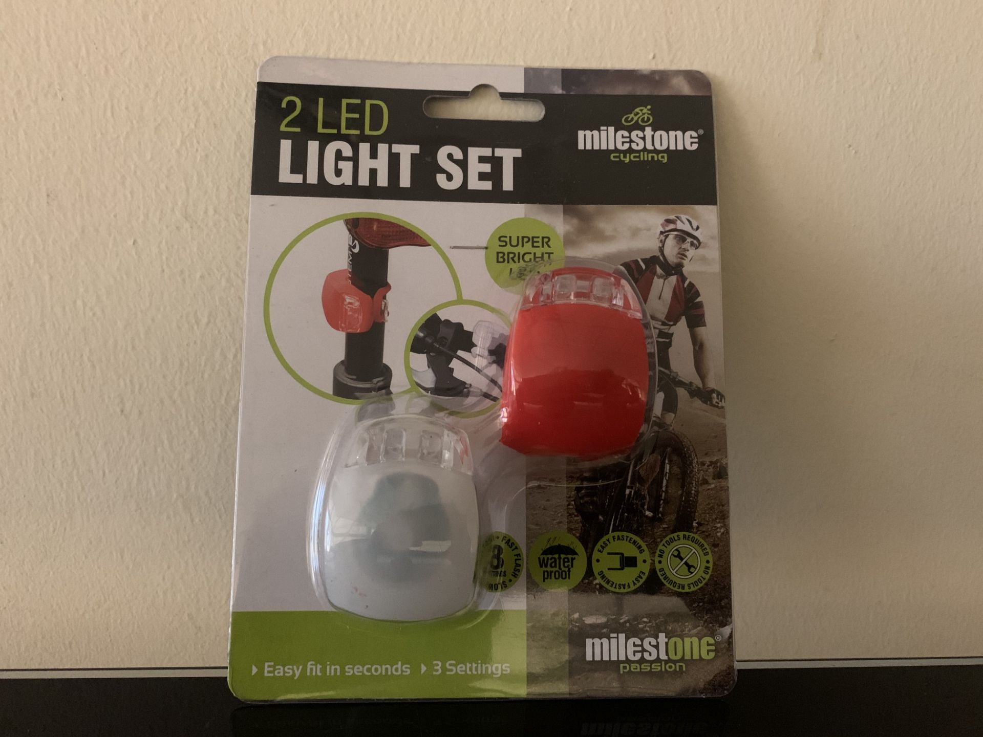 120 x NEW MILESTONE CAMPING 2 LED BIKE LIGHT SET