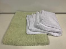 18 X BRAND NEW HAND TOWELS COLOURS MAY VARY