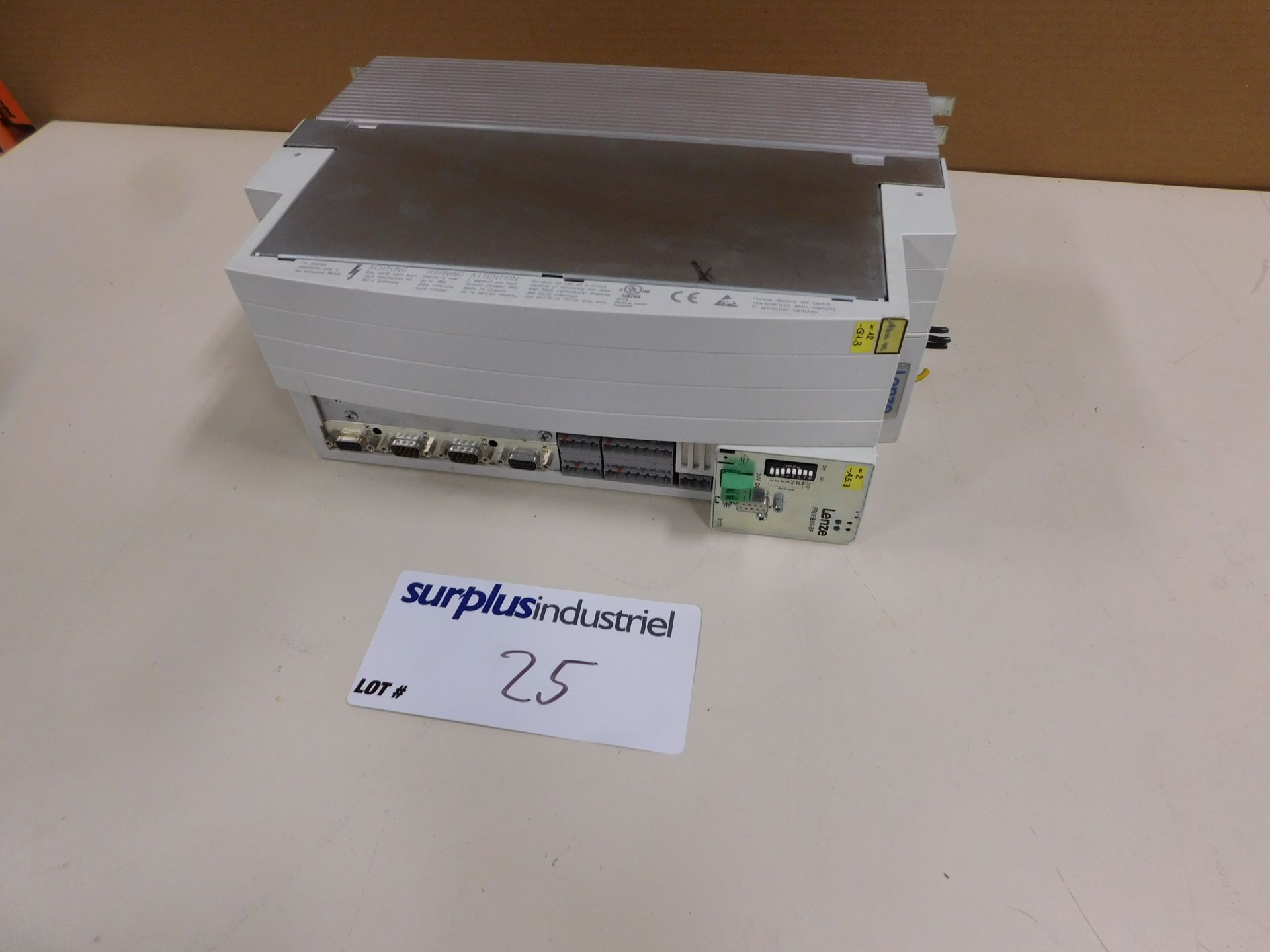 LENZE EVS9325-ES SERVO-INVERTER