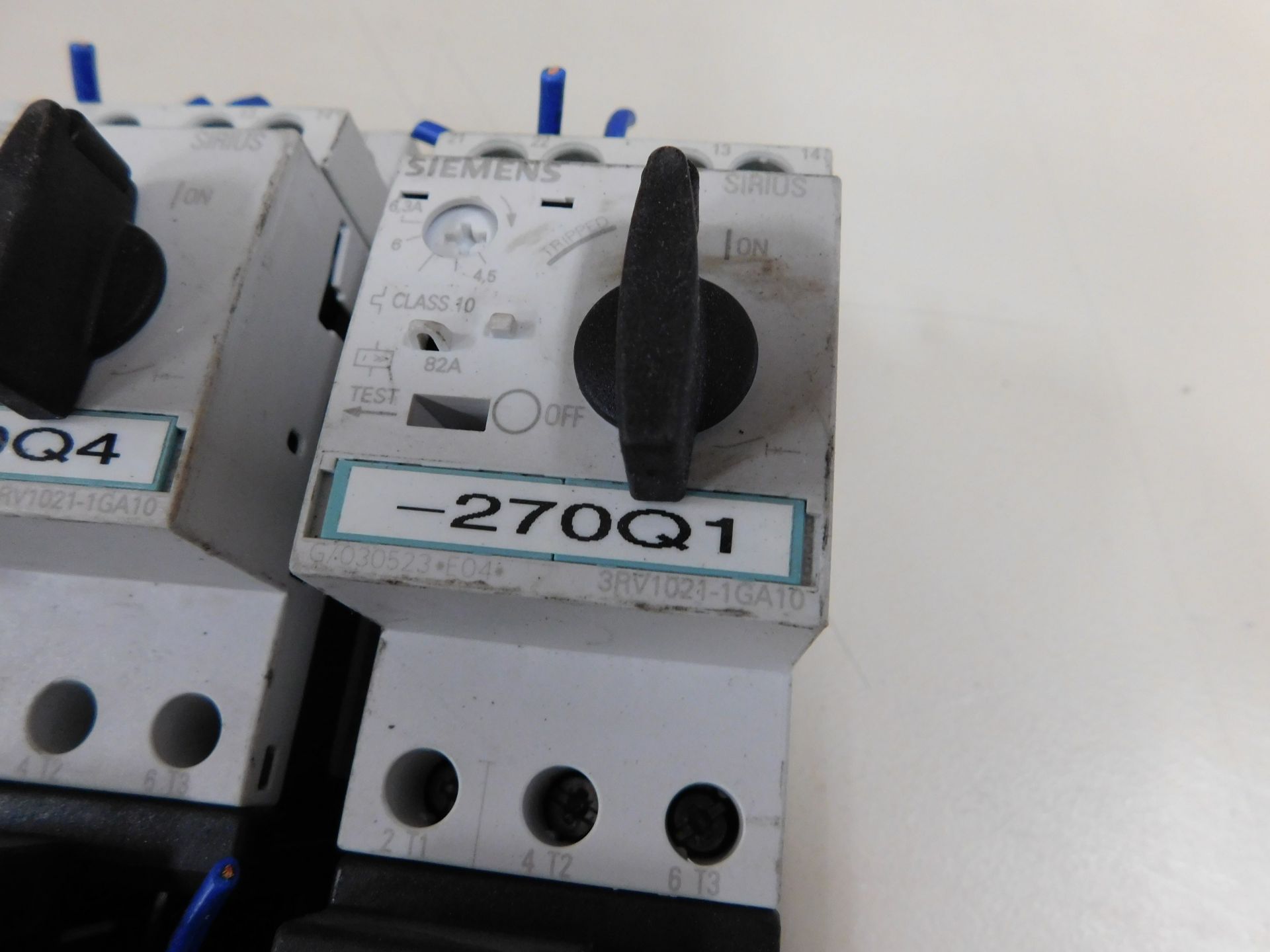 SIEMENS CIRCUIT BREAKER 3RV1021-1GA10 - Image 3 of 7