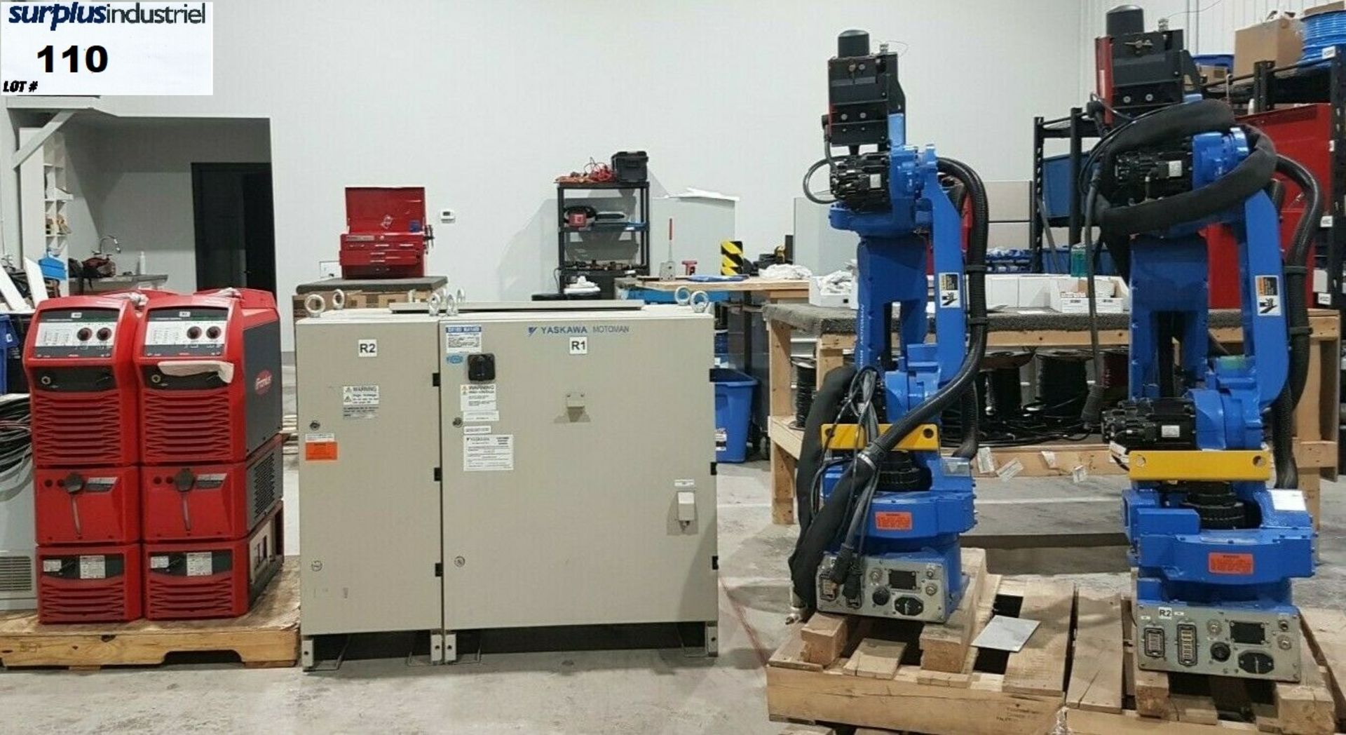 2 welders Fronius model A-4600 + 2 Robot Motoman VA-1400 + control dx 100
